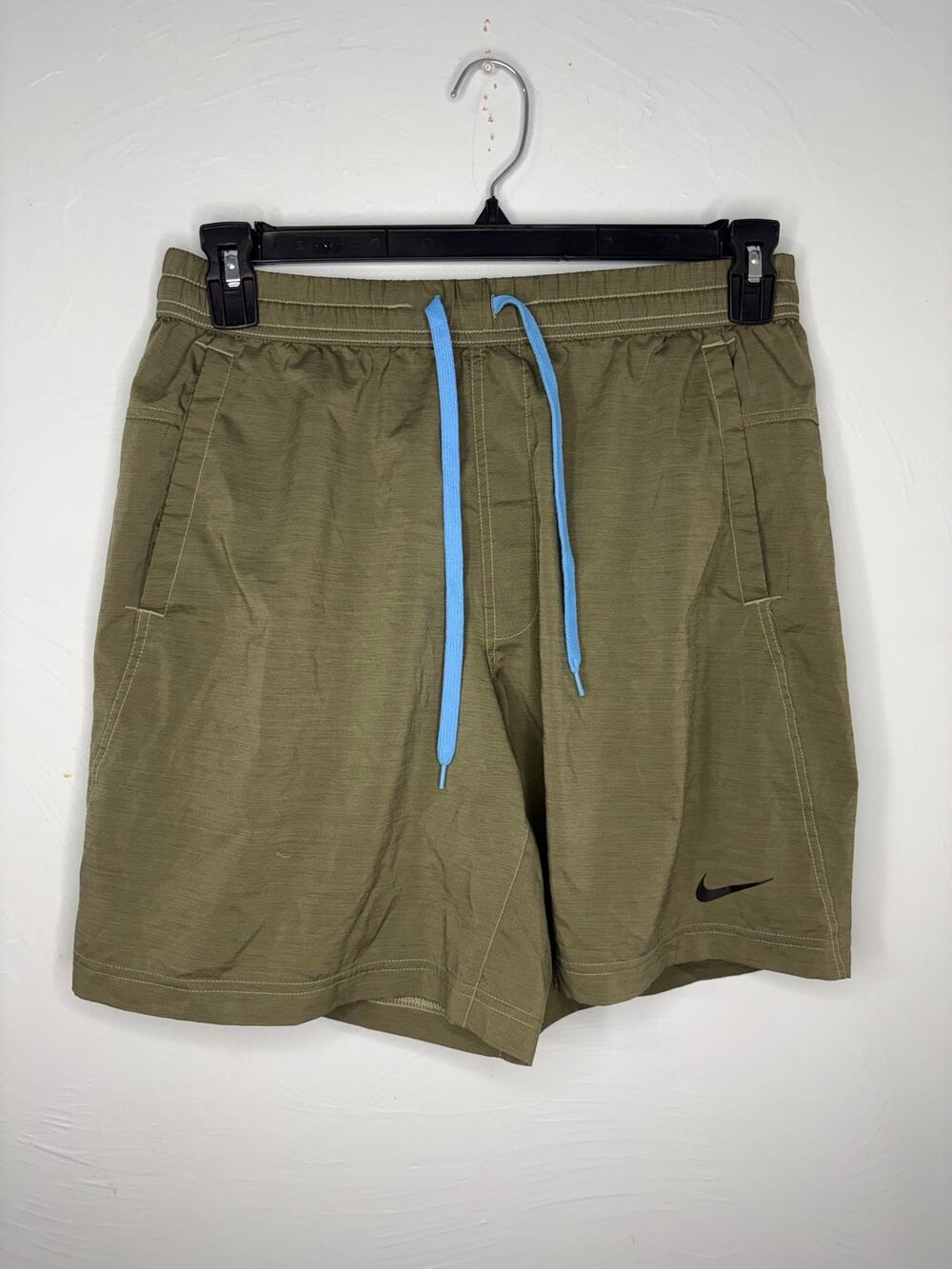 Nike Dri-Fit Running Shorts Green Size Large Drawstring Athleisure Active